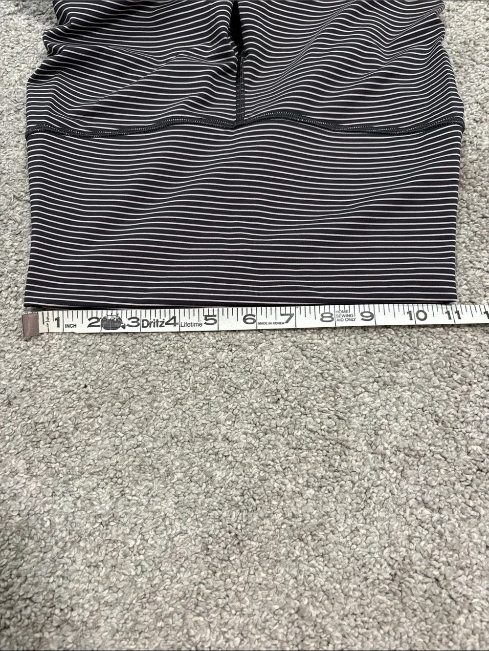Lululemon Stripped Cropped Leggings